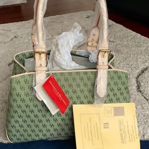 ❌SOLD ❌Dooney and Bourke satchel handbag